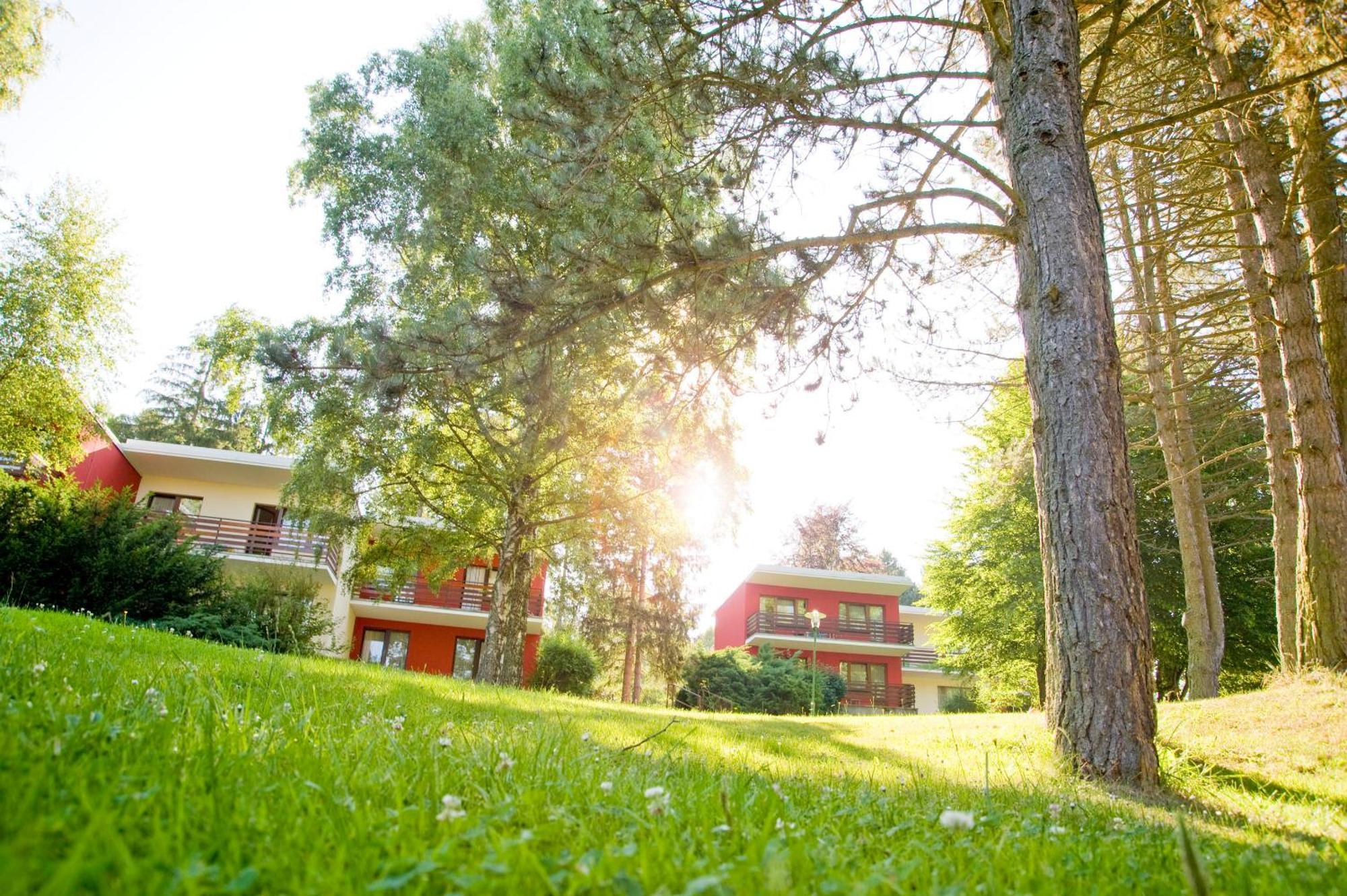 Hotel Ottenstein - Das Wohlfuehlhotel Rastenfeld Exterior photo